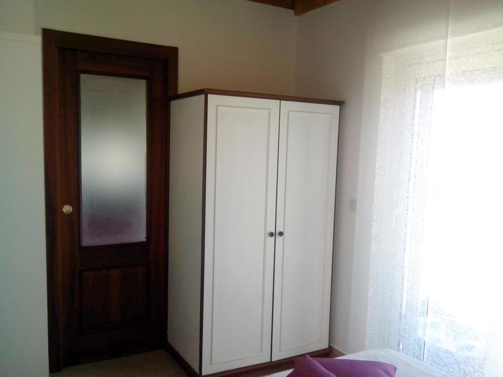 Pozzo Lazzaro Apartments Santa Teresa Di Riva Room photo